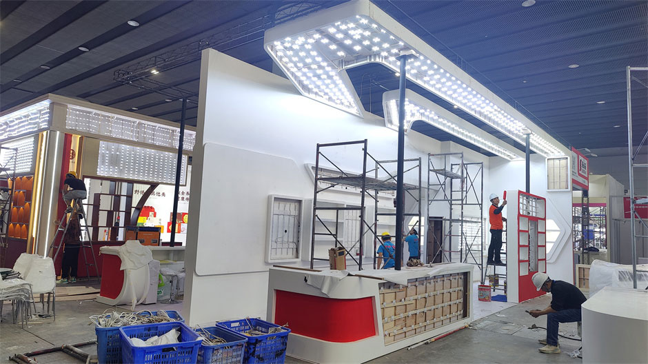 東方藥業展覽展臺搭建現場